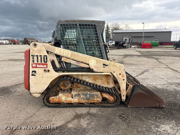 image for item FK1406 Bobcat T110 tracked skid steer loader
