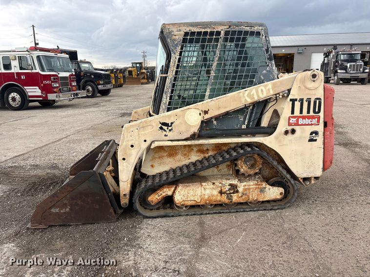 image for item FK1406 Bobcat T110 tracked skid steer loader