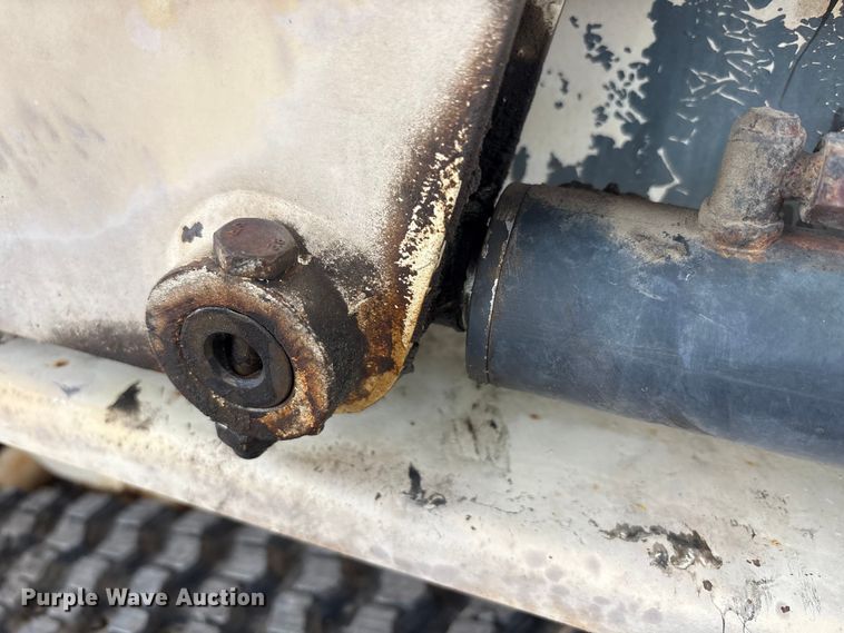 image for item FK1406 Bobcat T110 tracked skid steer loader