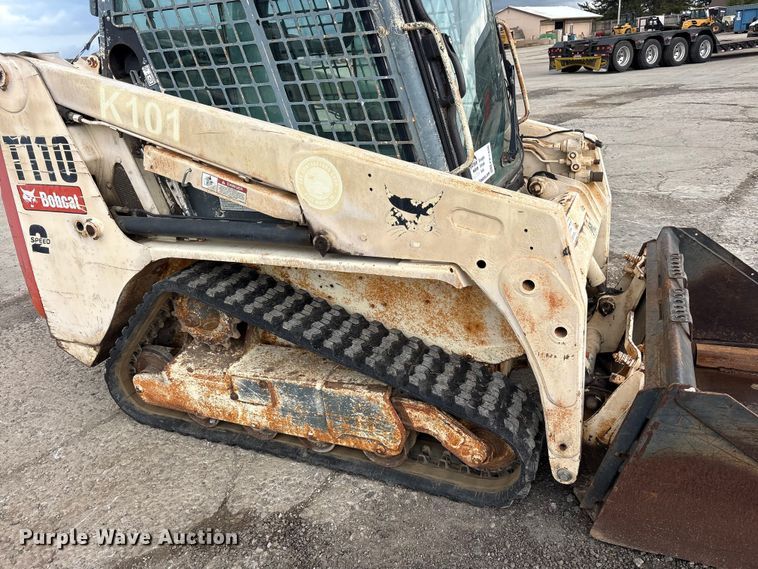 image for item FK1406 Bobcat T110 tracked skid steer loader