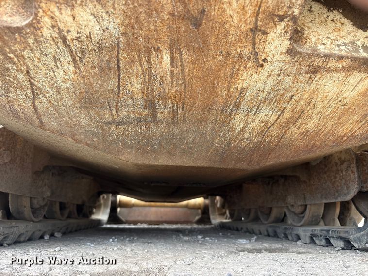 image for item FK1406 Bobcat T110 tracked skid steer loader