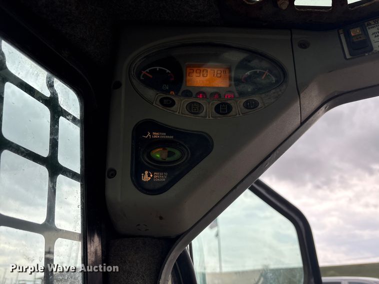 image for item FK1406 Bobcat T110 tracked skid steer loader