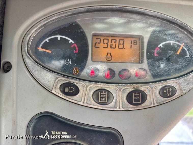 image for item FK1406 Bobcat T110 tracked skid steer loader