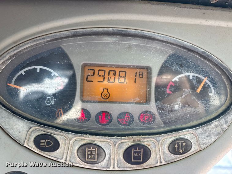 image for item FK1406 Bobcat T110 tracked skid steer loader