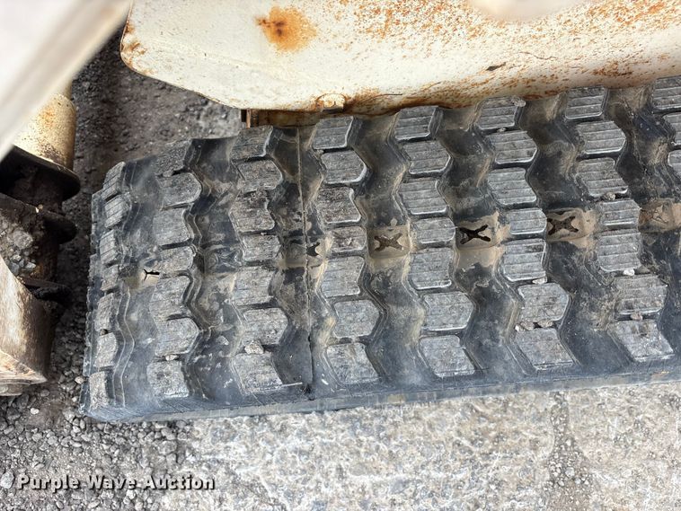 image for item FK1406 Bobcat T110 tracked skid steer loader