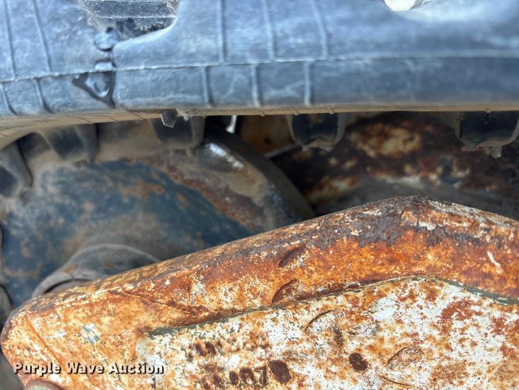 image for item FK1406 Bobcat T110 tracked skid steer loader