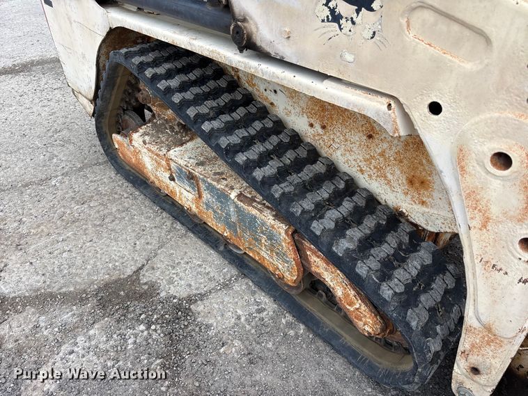 image for item FK1406 Bobcat T110 tracked skid steer loader