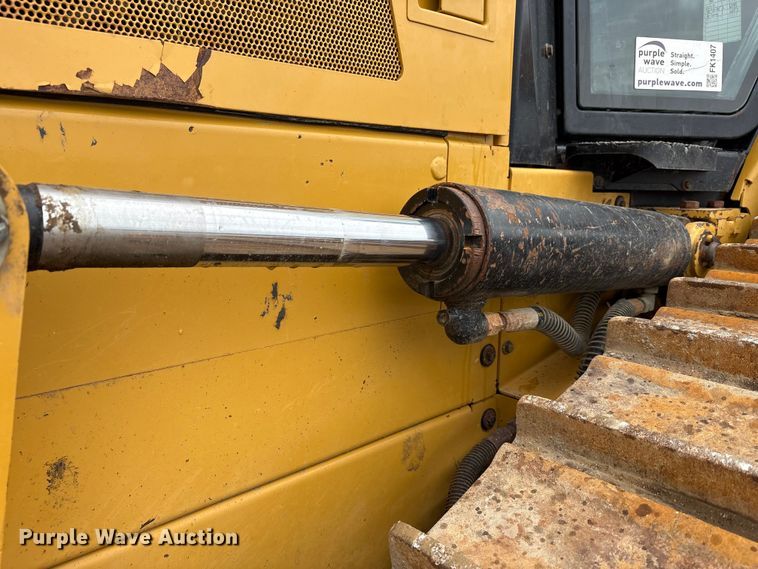 image for item FK1407 2018 Caterpillar D6N LGP dozer