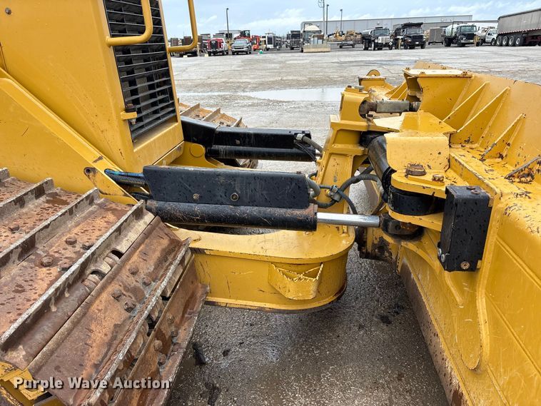 image for item FK1407 2018 Caterpillar D6N LGP dozer
