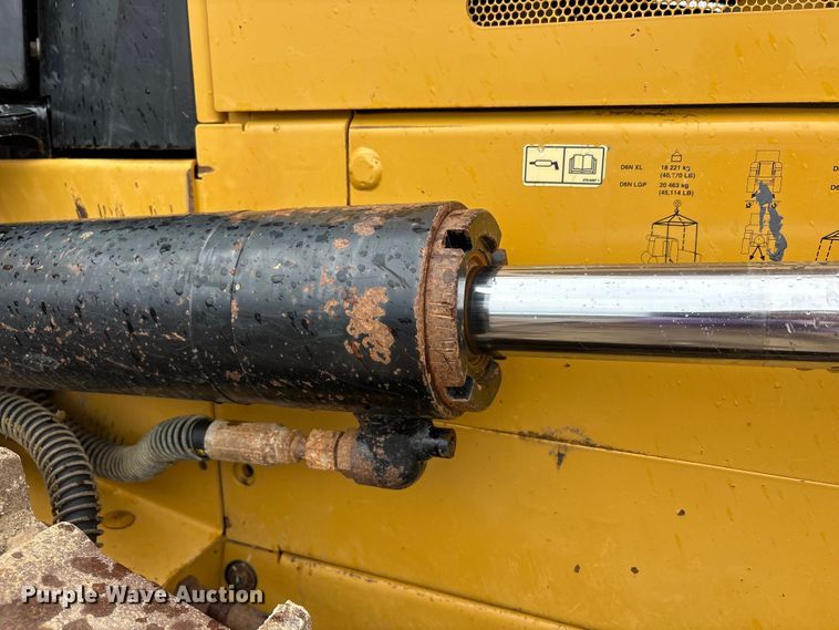 image for item FK1407 2018 Caterpillar D6N LGP dozer
