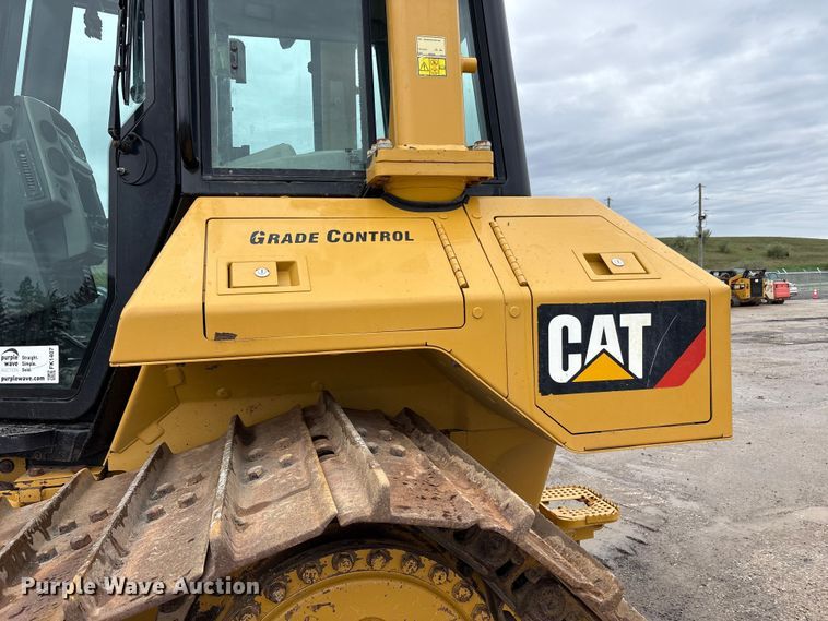 image for item FK1407 2018 Caterpillar D6N LGP dozer