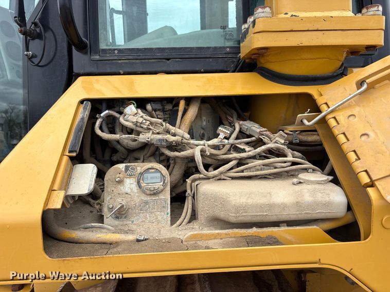 image for item FK1407 2018 Caterpillar D6N LGP dozer