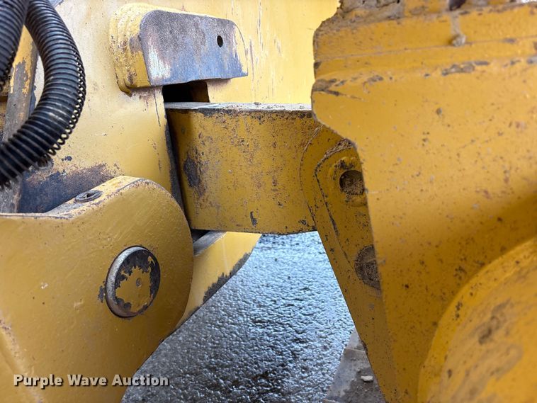image for item FK1407 2018 Caterpillar D6N LGP dozer