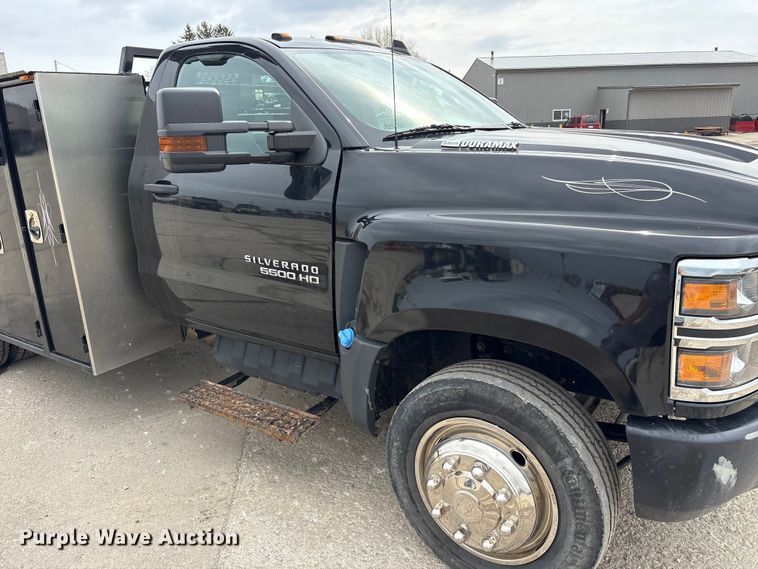 image for item FK1408 2019 Chevrolet Silverado Medium Duty utility / service truck