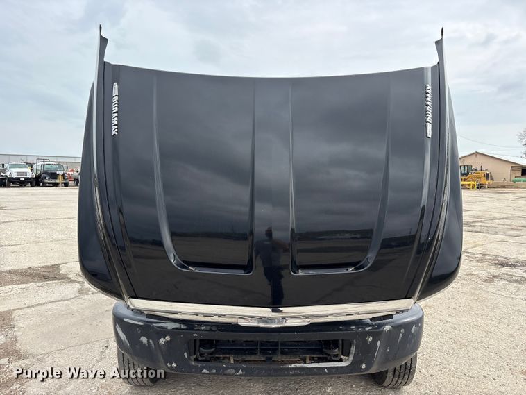 image for item FK1408 2019 Chevrolet Silverado Medium Duty utility / service truck