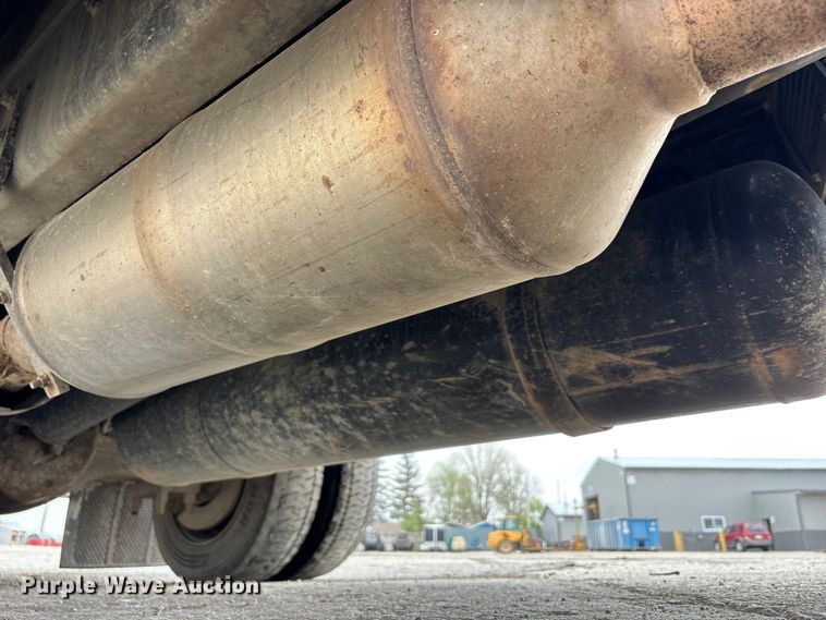 image for item FK1408 2019 Chevrolet Silverado Medium Duty utility / service truck