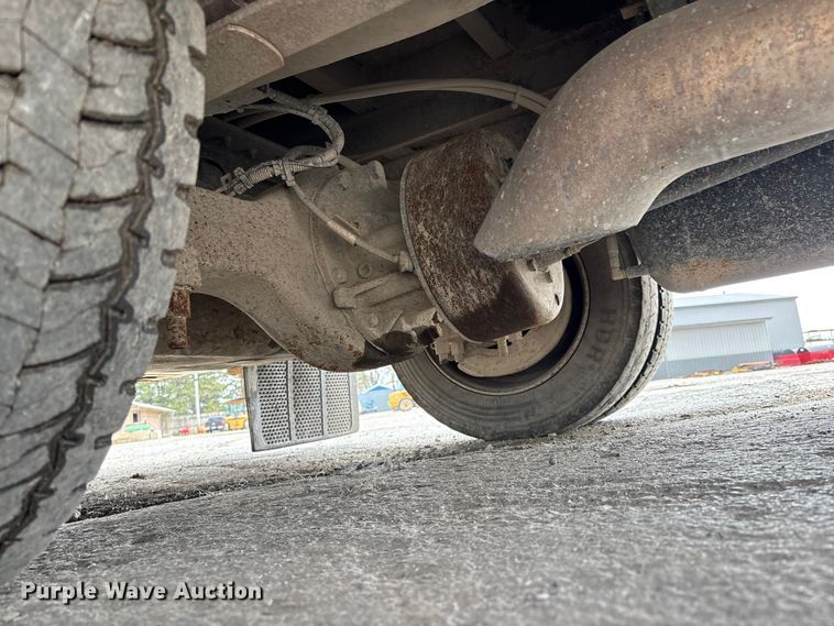 image for item FK1408 2019 Chevrolet Silverado Medium Duty utility / service truck