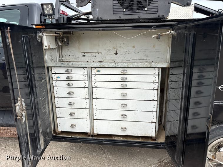 image for item FK1408 2019 Chevrolet Silverado Medium Duty utility / service truck