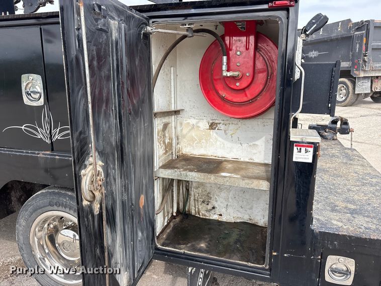 image for item FK1408 2019 Chevrolet Silverado Medium Duty utility / service truck