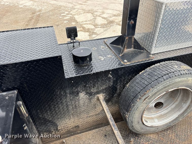 image for item FK1408 2019 Chevrolet Silverado Medium Duty utility / service truck