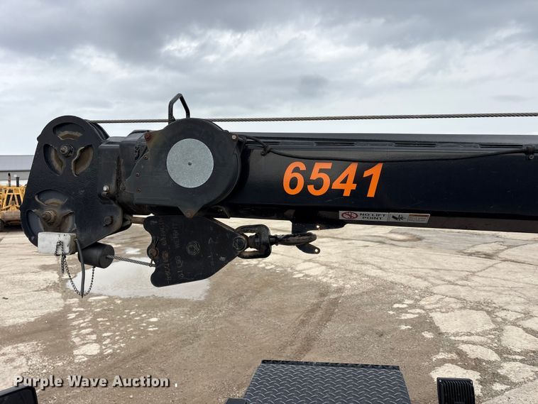 image for item FK1408 2019 Chevrolet Silverado Medium Duty utility / service truck