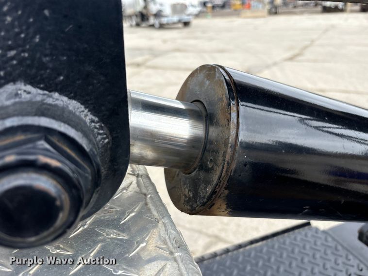 image for item FK1408 2019 Chevrolet Silverado Medium Duty utility / service truck