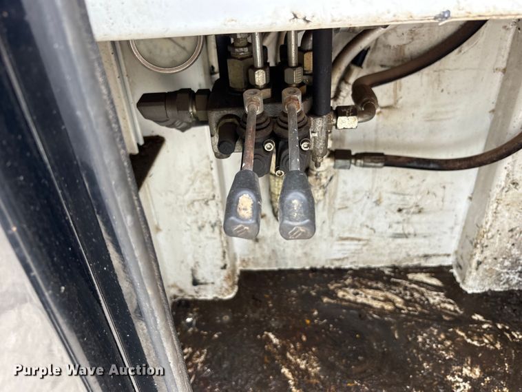 image for item FK1408 2019 Chevrolet Silverado Medium Duty utility / service truck