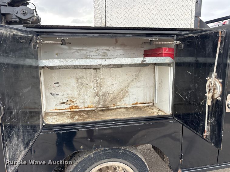 image for item FK1408 2019 Chevrolet Silverado Medium Duty utility / service truck