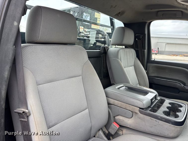 image for item FK1408 2019 Chevrolet Silverado Medium Duty utility / service truck