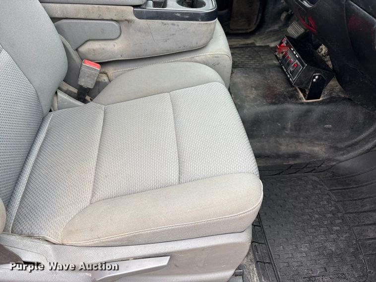 image for item FK1408 2019 Chevrolet Silverado Medium Duty utility / service truck