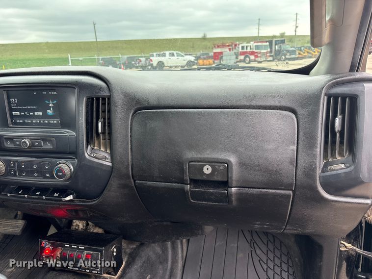 image for item FK1408 2019 Chevrolet Silverado Medium Duty utility / service truck