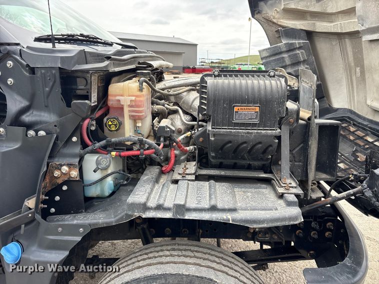 image for item FK1408 2019 Chevrolet Silverado Medium Duty utility / service truck