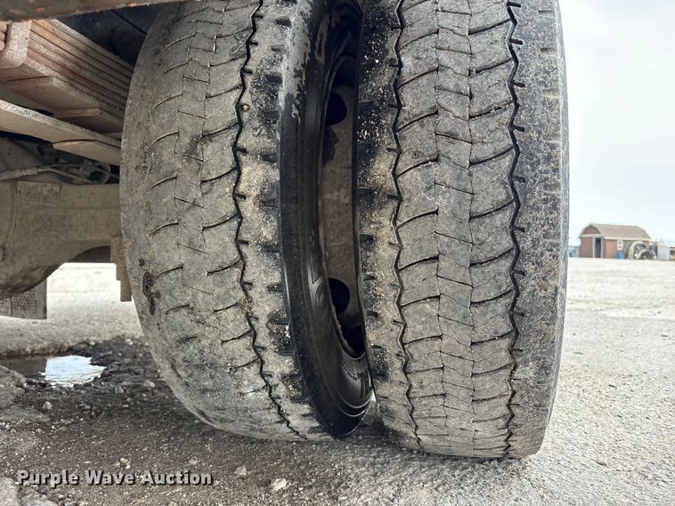 image for item FK1408 2019 Chevrolet Silverado Medium Duty utility / service truck