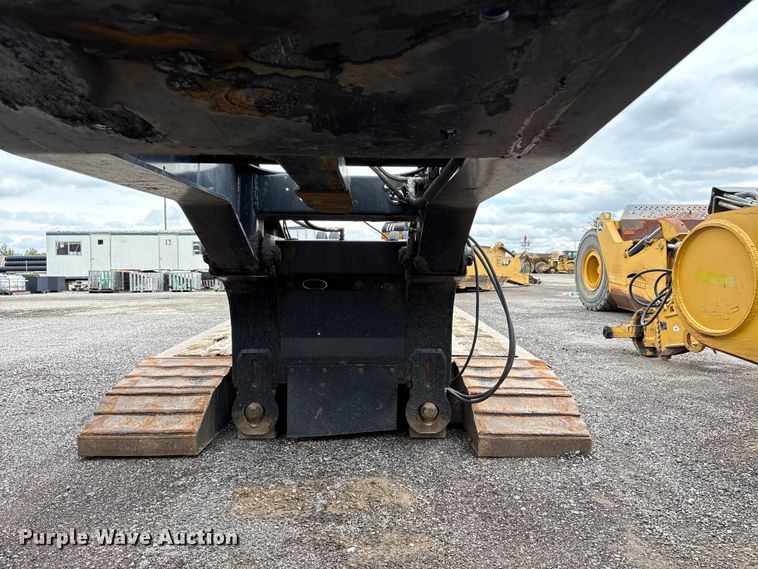 image for item FK1409 2014 Trail King Industries TK110HDG-533 lowboy equipment trailer