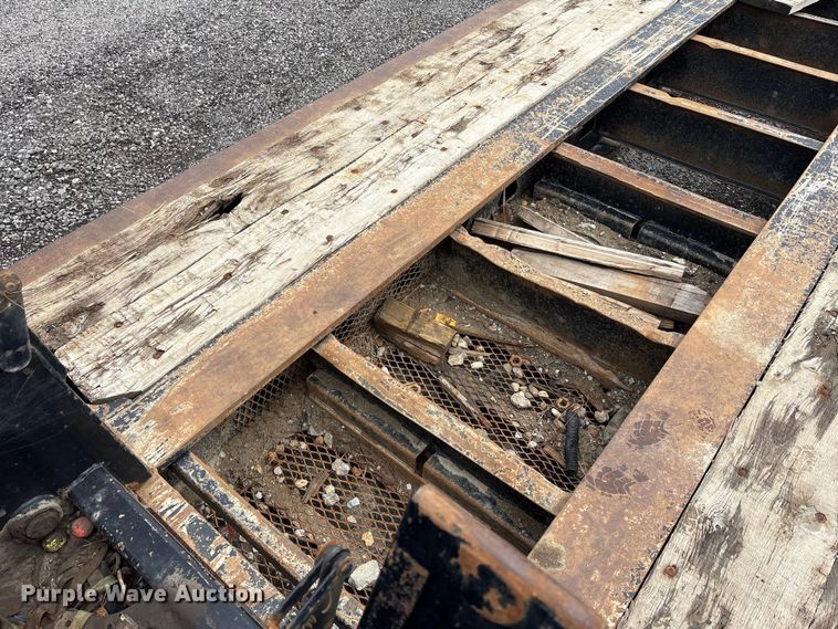 image for item FK1409 2014 Trail King Industries TK110HDG-533 lowboy equipment trailer