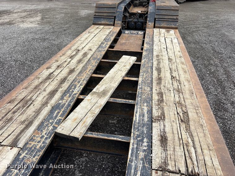image for item FK1409 2014 Trail King Industries TK110HDG-533 lowboy equipment trailer