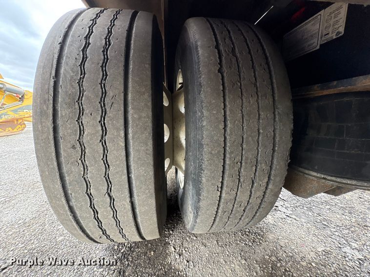 image for item FK1409 2014 Trail King Industries TK110HDG-533 lowboy equipment trailer