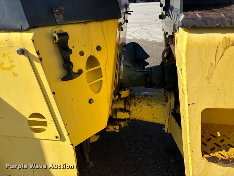 image for item FK1410 1999 Bomag BW120 AD-3 double drum roller
