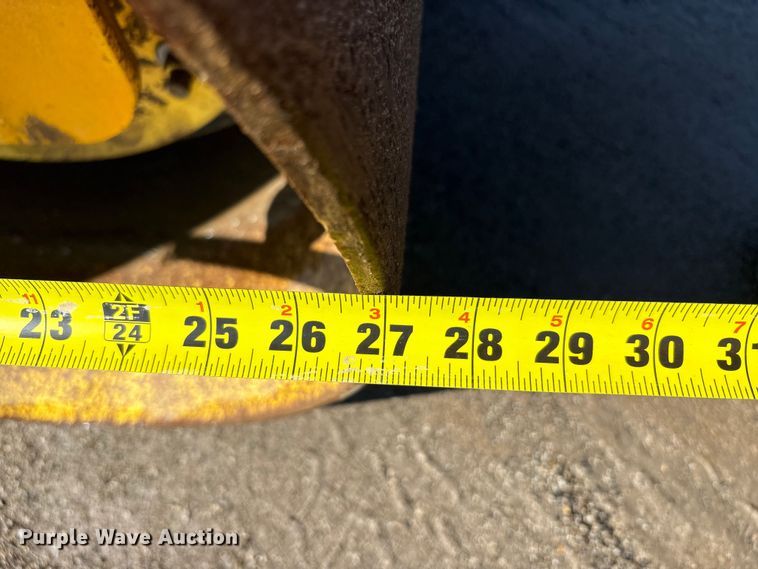 image for item FK1410 1999 Bomag BW120 AD-3 double drum roller