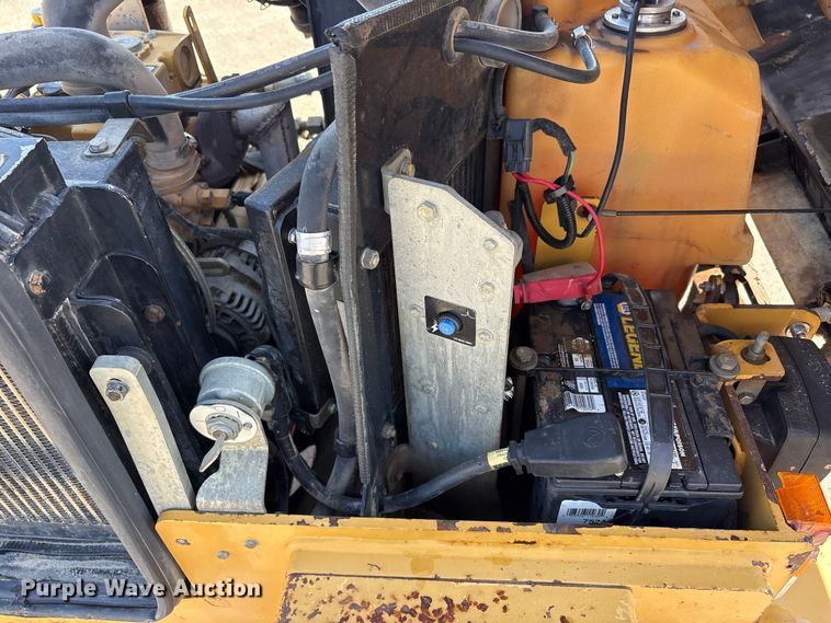 image for item FK1411 2008 Caterpillar CB24 double drum roller