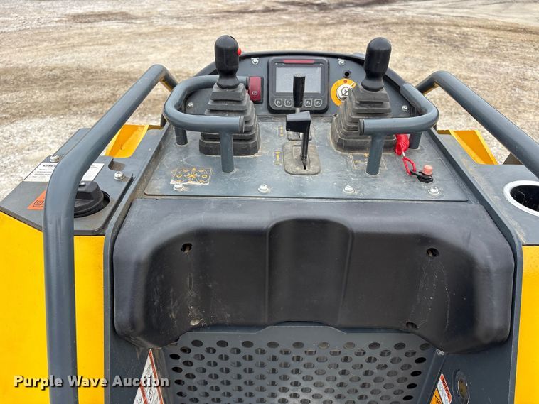image for item FK1422 2025 Croba STL1000 compact utility loader