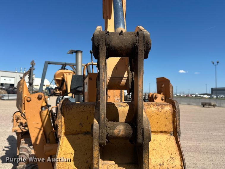 image for item FM7516 1999 Case 660 trencher