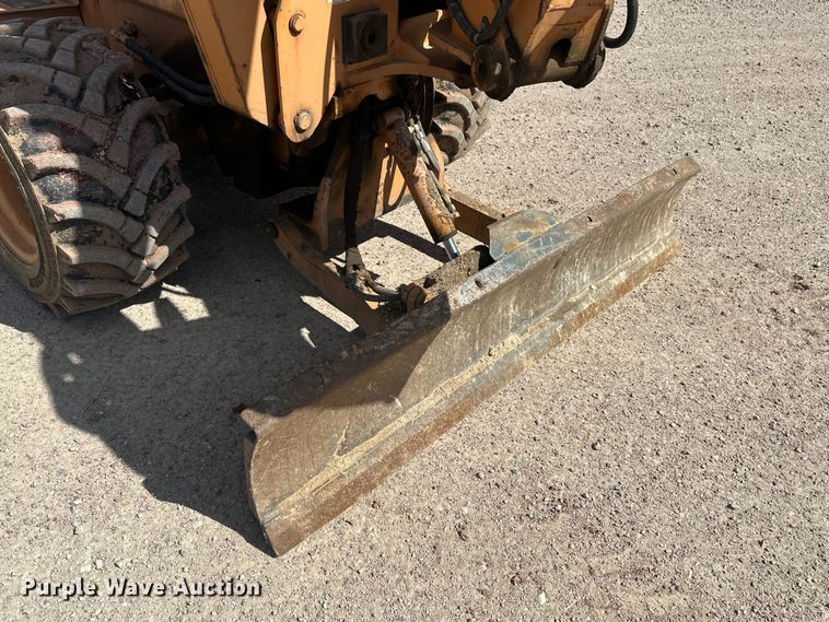 image for item FM7516 1999 Case 660 trencher
