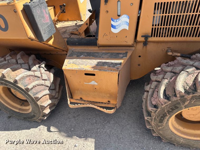 image for item FM7516 1999 Case 660 trencher