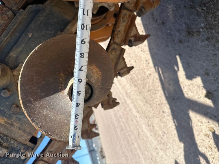 image for item FM7516 1999 Case 660 trencher