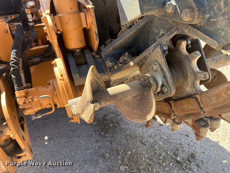 image for item FM7516 1999 Case 660 trencher