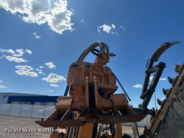 image for item FM7516 1999 Case 660 trencher