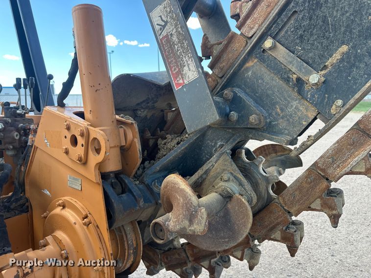 image for item FM7516 1999 Case 660 trencher