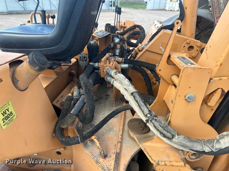 image for item FM7516 1999 Case 660 trencher