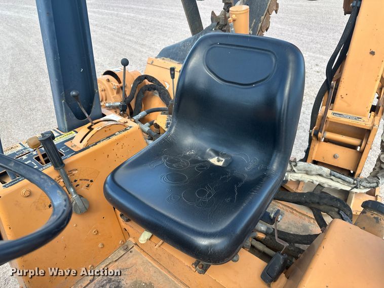 image for item FM7516 1999 Case 660 trencher